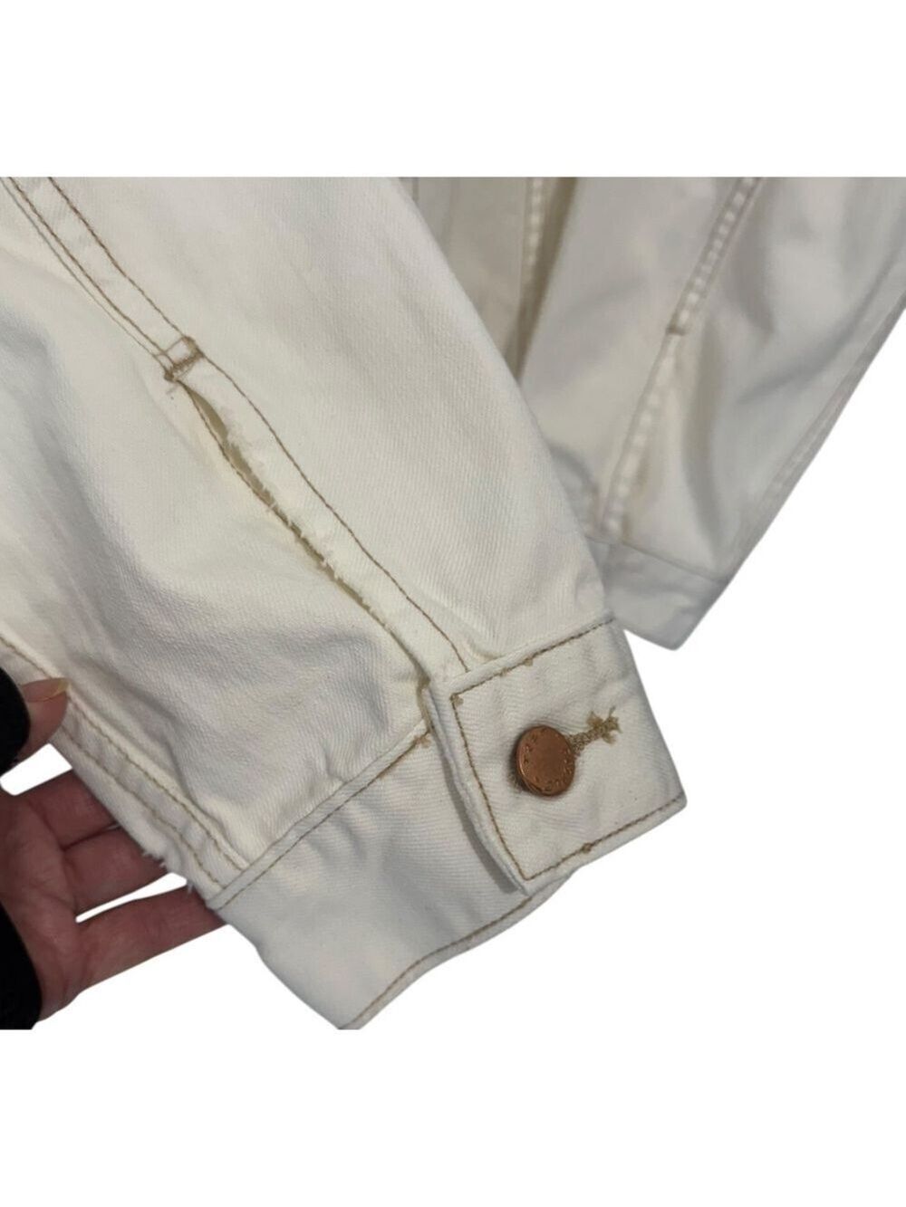 Free People Worn White Denim Trucker Boyfriend Fit Distressed Jacket M/L - Picture 4 of 12
